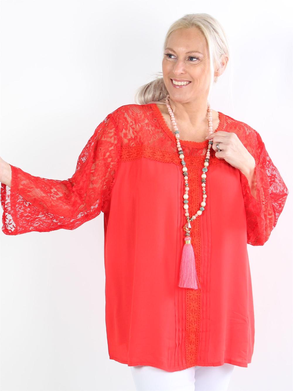 Lahore - Röd långärmad spetsblus med broderi